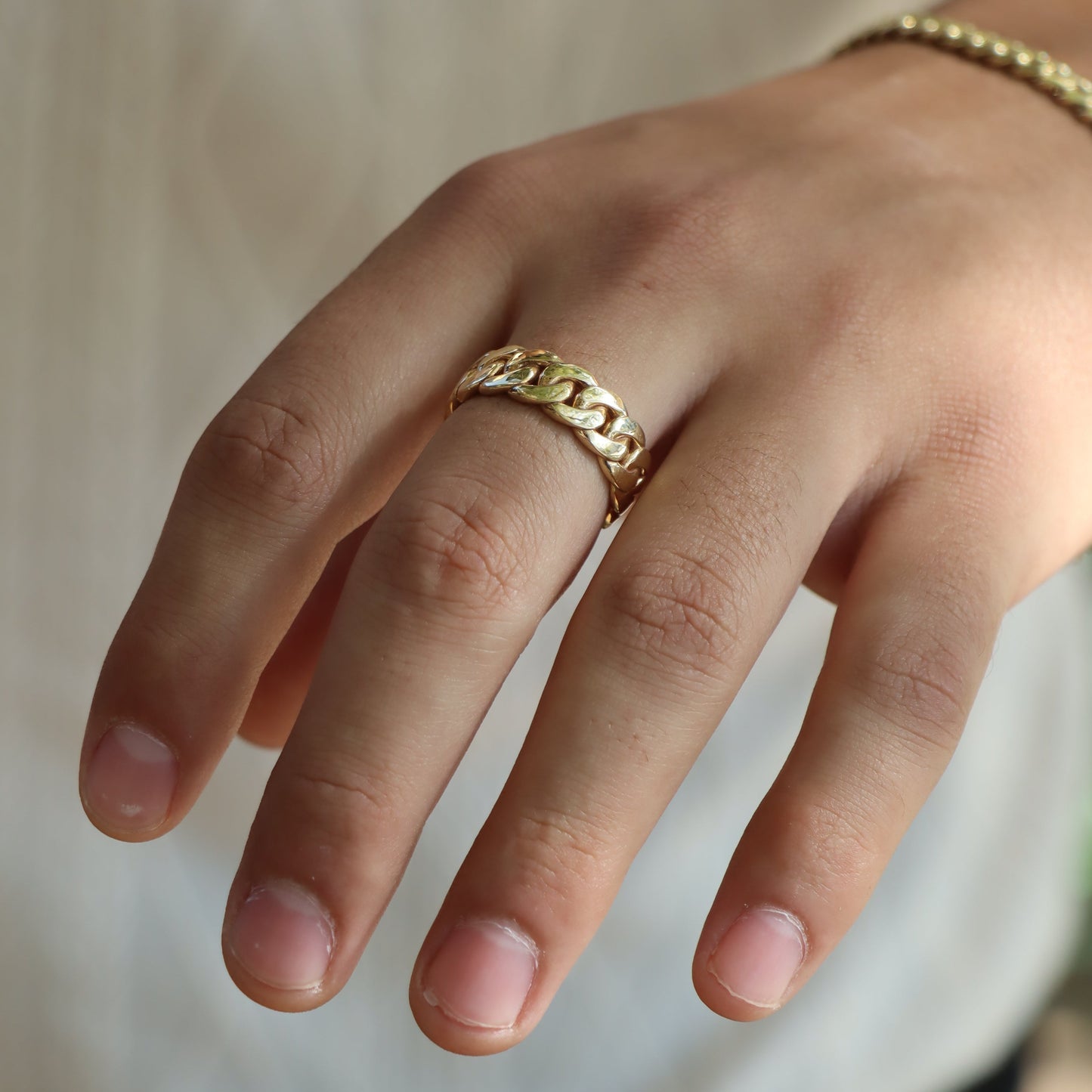 Anillo estilo cubano