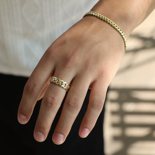 Anillo estilo cubano